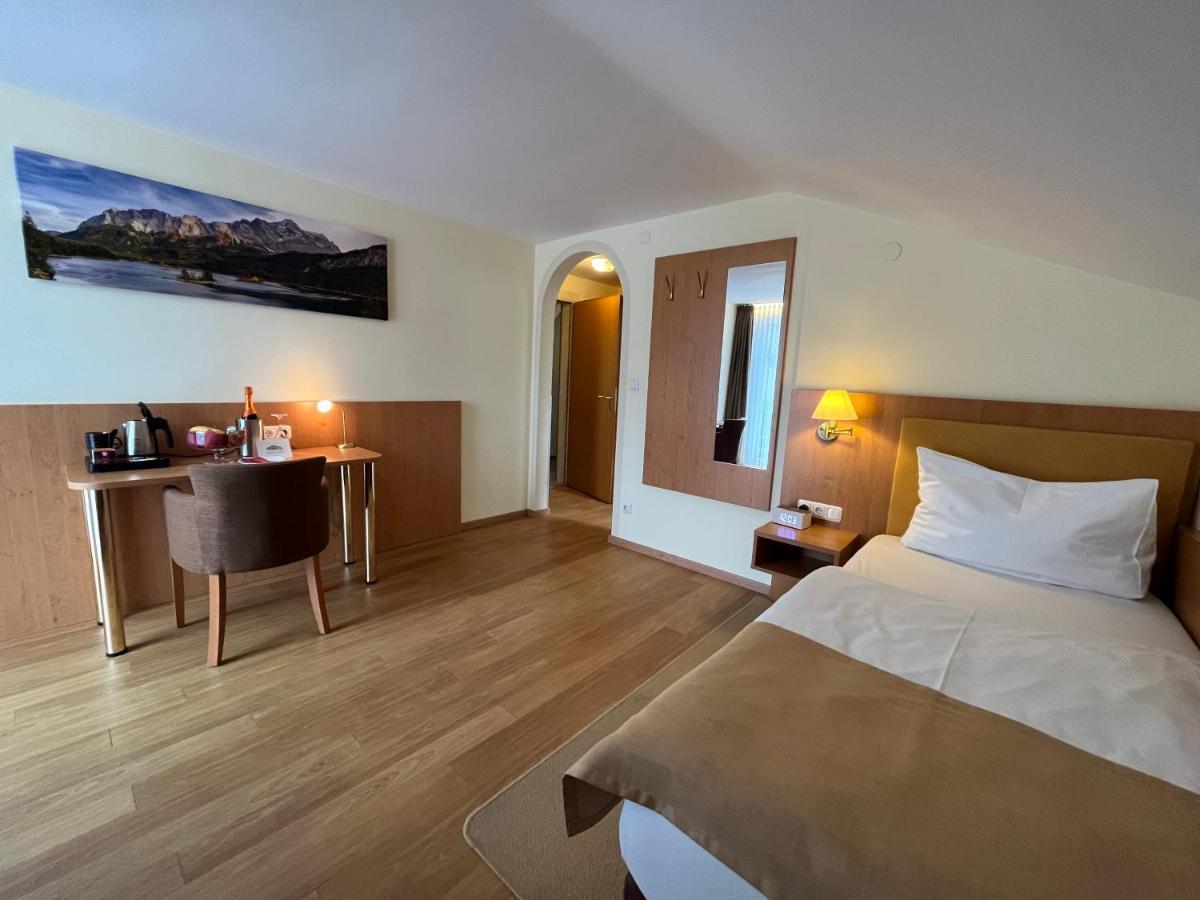 Hotel Garni Brunnthaler 3*