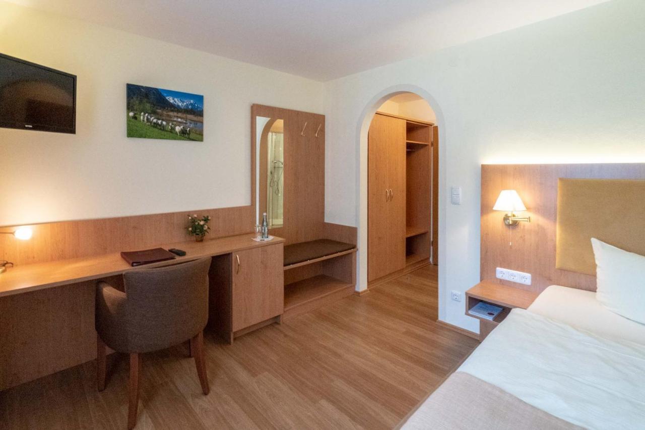Hotel Garni Brunnthaler Garmisch-Partenkirchen